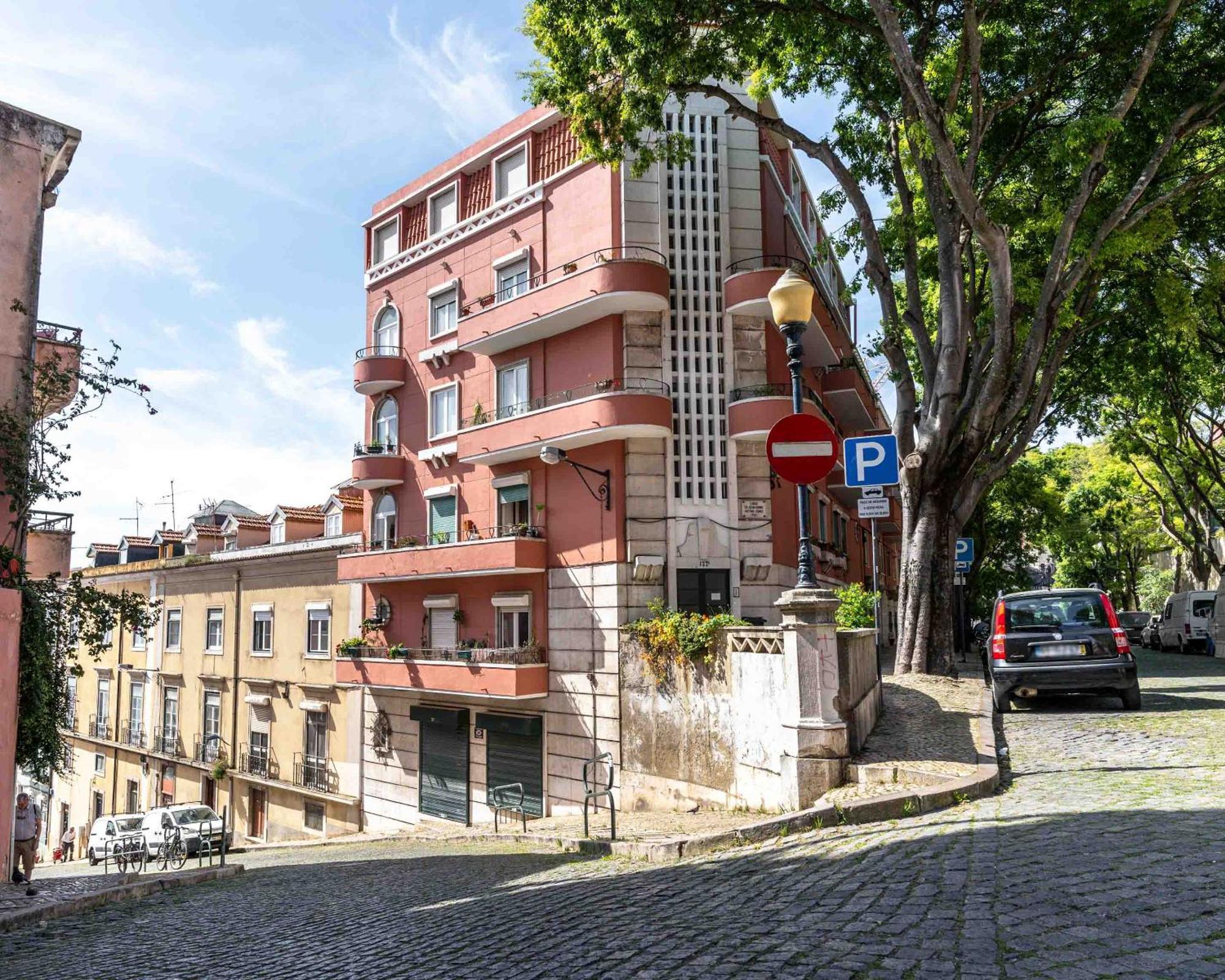 Limehome Lisbon Calcada Do Cardeal מראה חיצוני תמונה